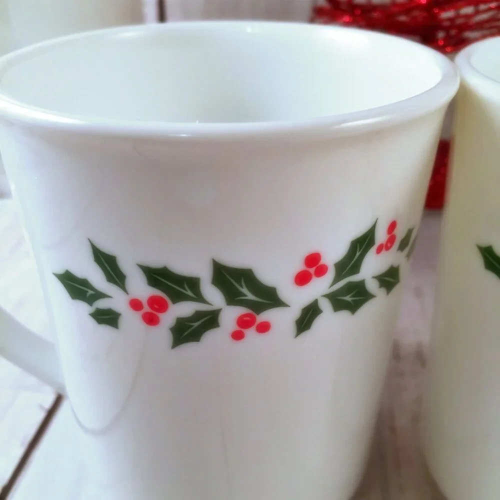 2 Winter Holly Berry Mugs Corning White Glass Green Christmas Holidays - Picture 3 of 5